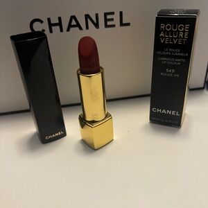 Chanel 549 Rogue Vie Lipstick
